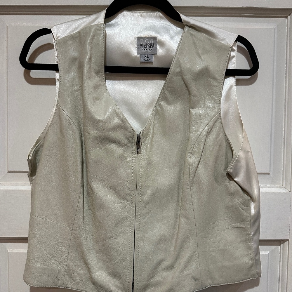 Wilsons Leather Ivory Cream Vest Women’s XL Zip Front V Neck Vtg Sleeveless New
